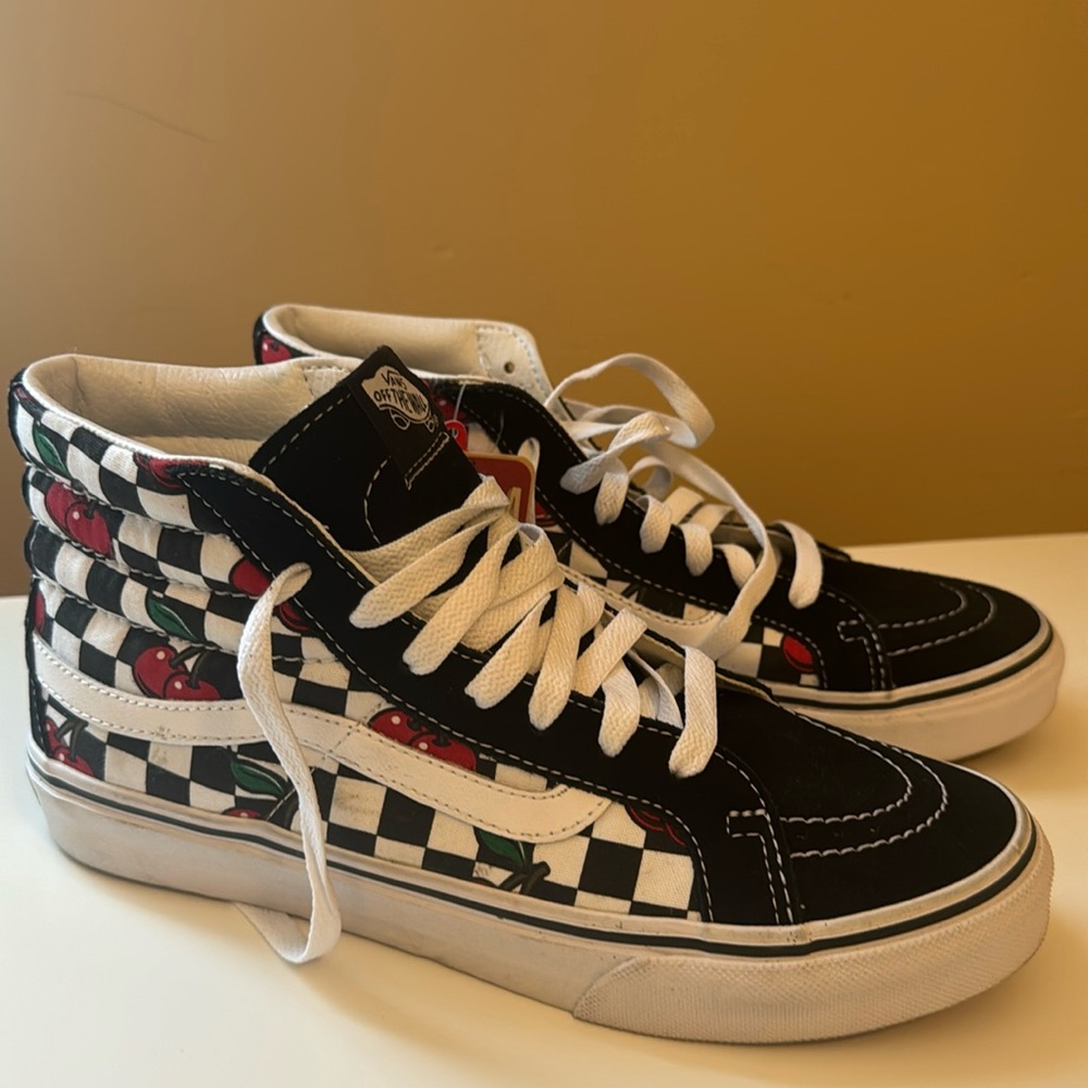 Van S8 Hi